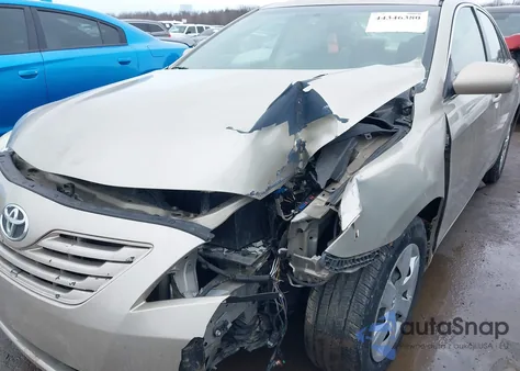 2008 Toyota Camry z USA, uszkodzony, nr VIN 4T1BE46K88U260348